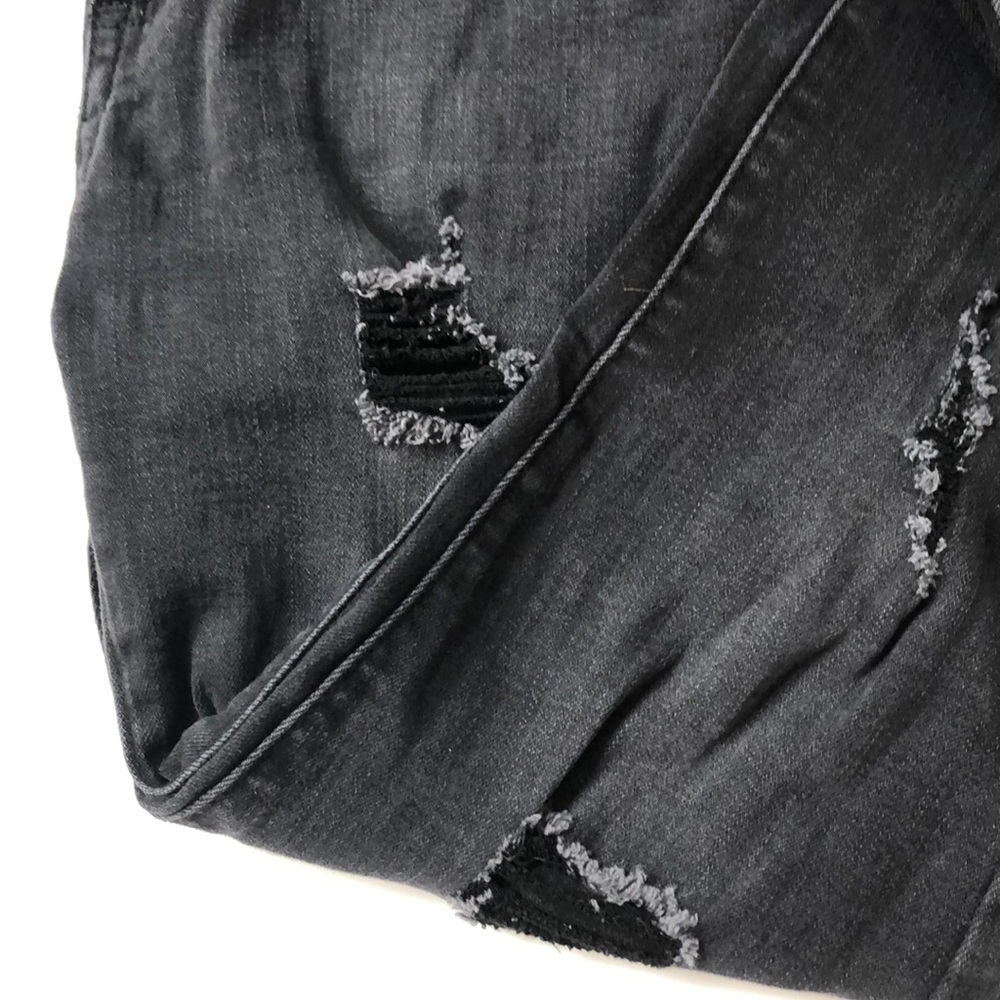 Mid-rise Distressed Black Skinny Jeans - Picture 2 of 10